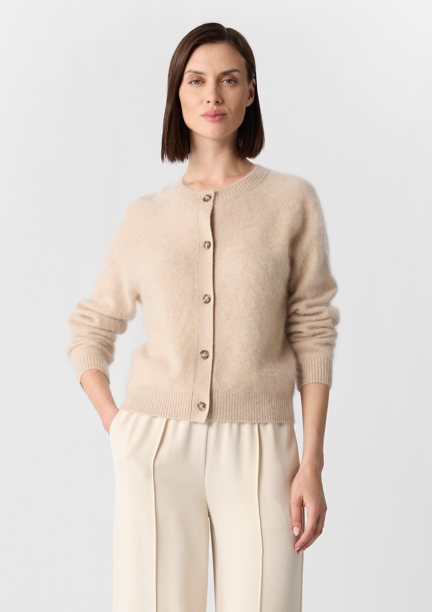 comma-strickjacke-020eto-1.jpg comma strickjacke – Bild 1