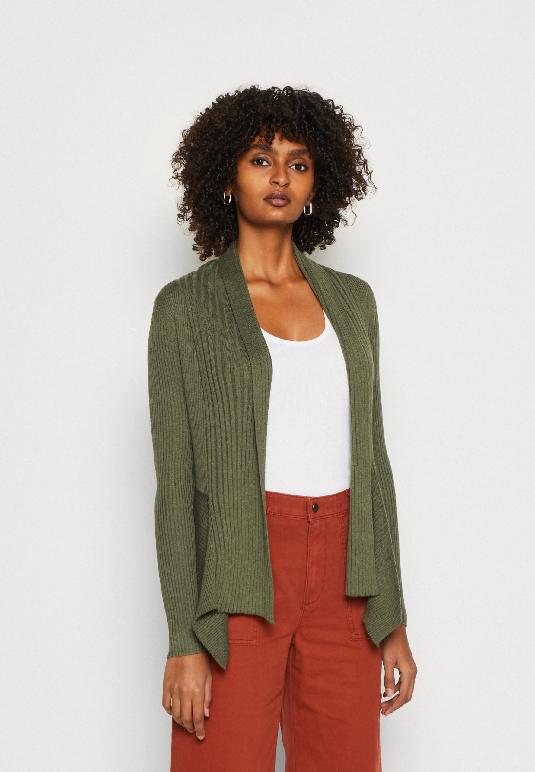 esprit-strickjacke-309ktr-1.jpg esprit strickjacke – Bild 1