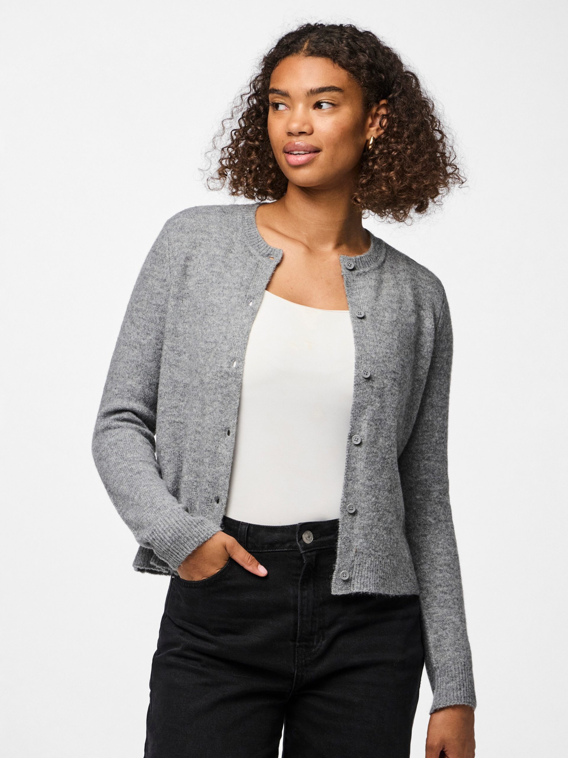 graue-damen-strickjacke-604hgj-1.jpg graue damen strickjacke – Bild 1