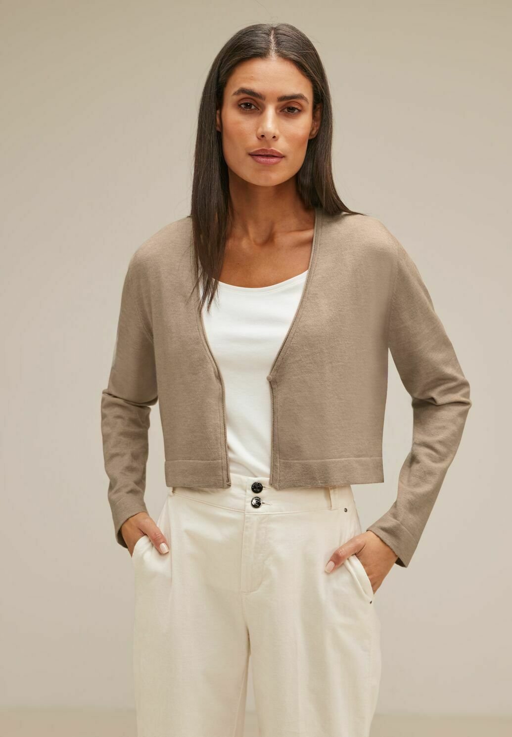kurzer-cardigan-damen-491syl-1.jpg kurzer cardigan damen – Bild 1