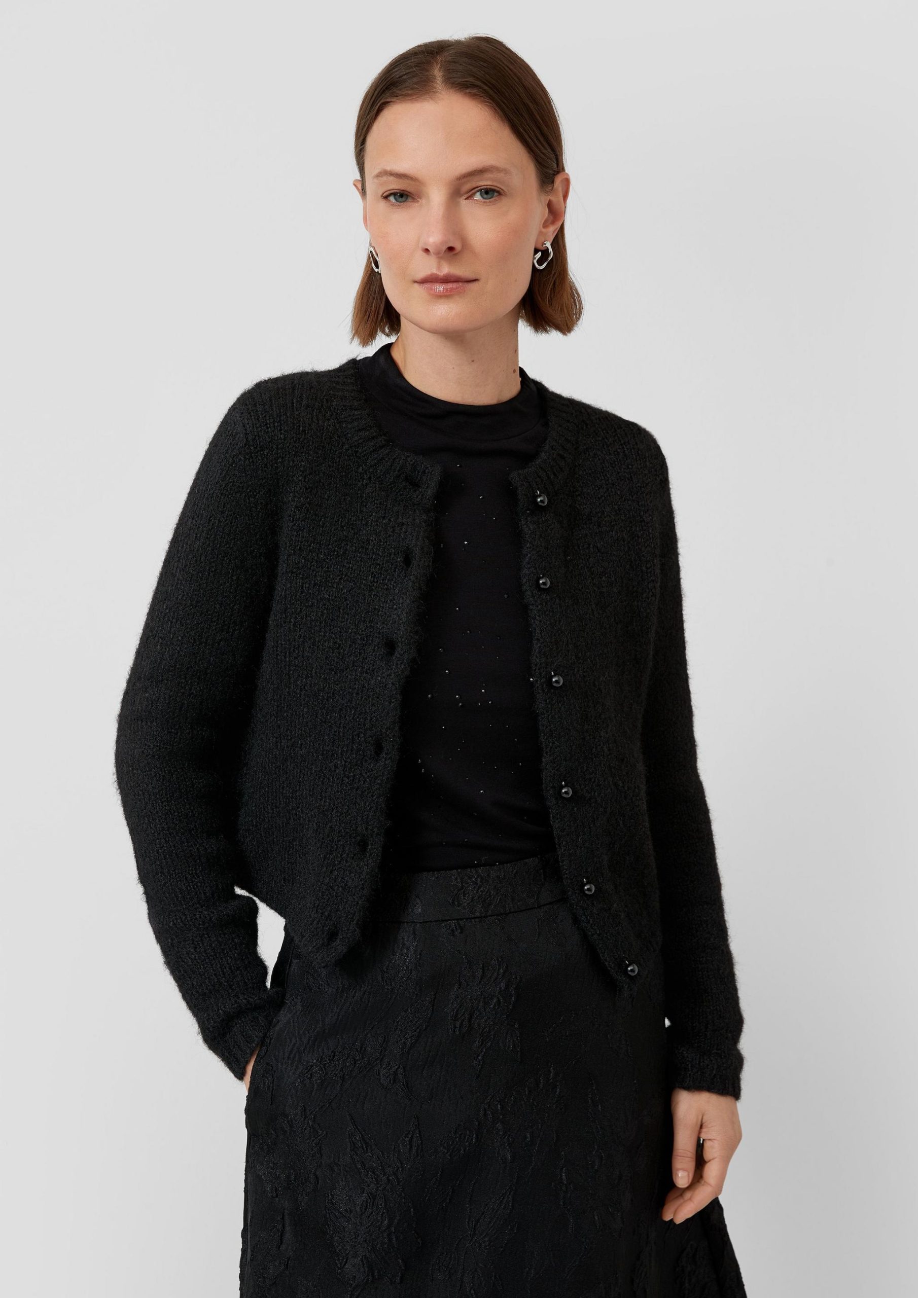 kurzer-cardigan-damen-549ymr-1.jpg kurzer cardigan damen – Bild 1
