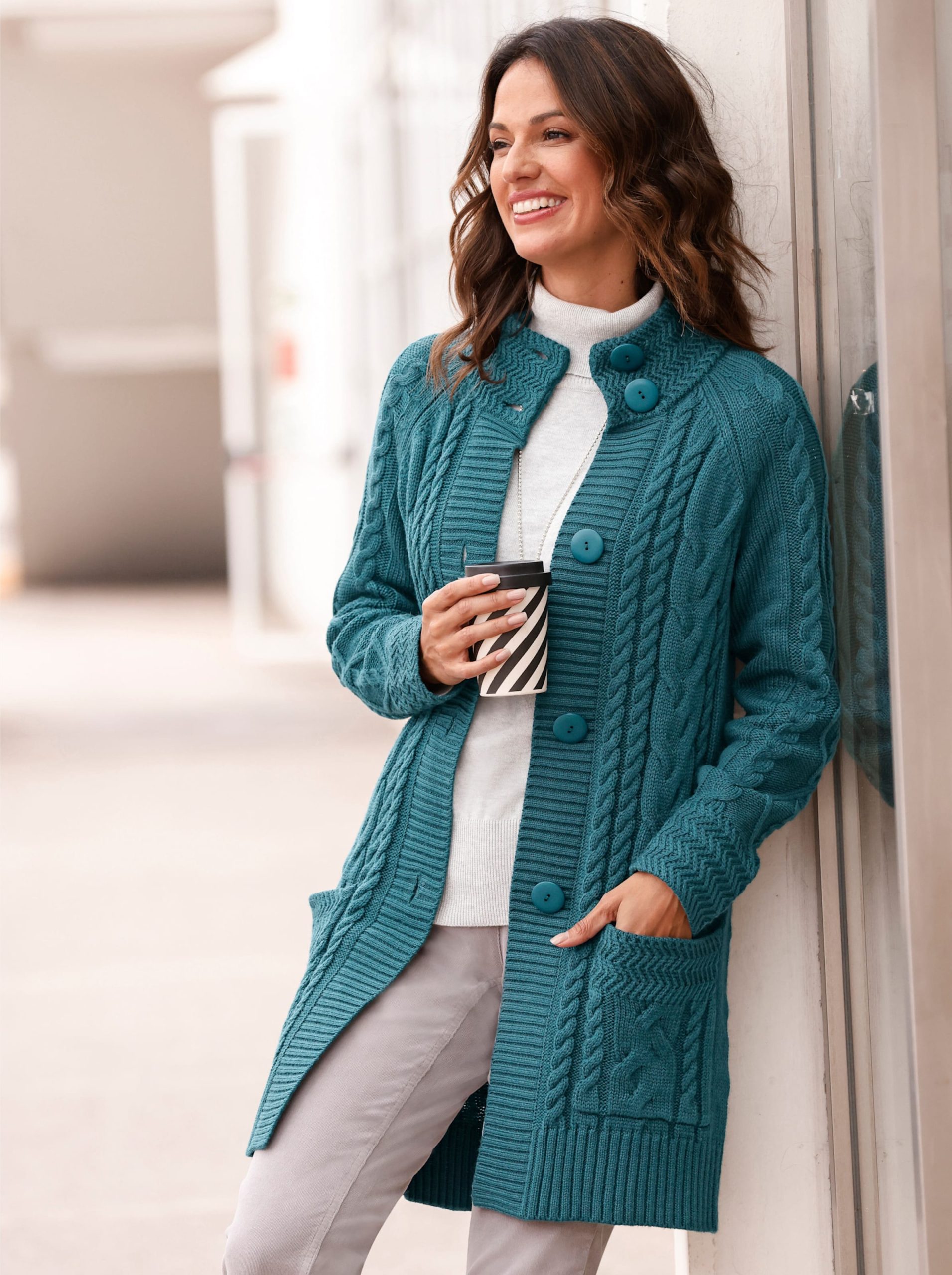 strickjacke-damen-lang-grobstrick-411eqz-1.jpg strickjacke damen lang grobstrick – Bild 1