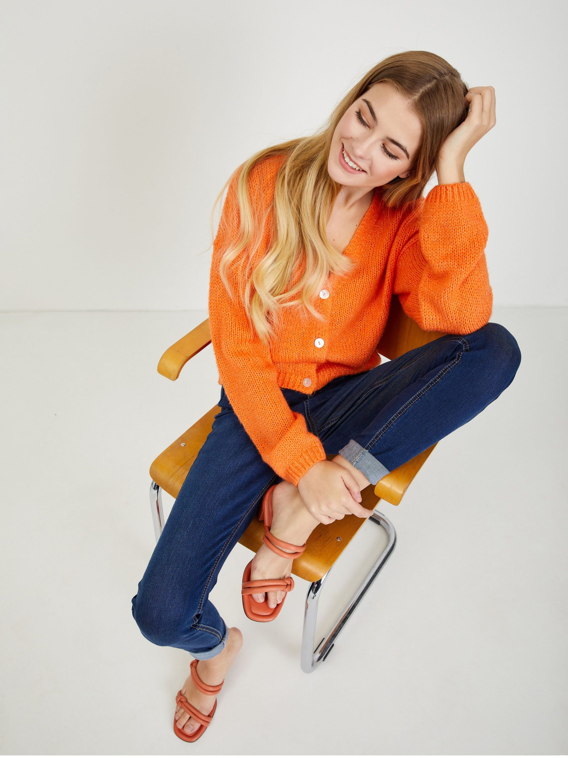 strickjacke-orange-146tyv-1.jpg strickjacke orange – Bild 1