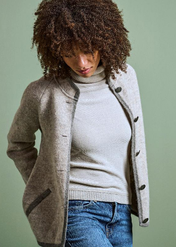 trachtenjacke-fuer-damen-774cbx.jpg trachtenjacke für damen – Bild 1